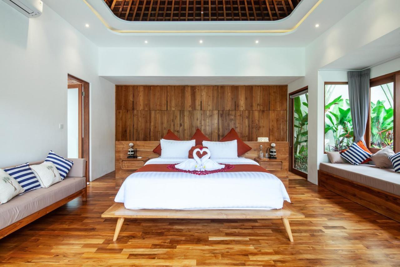 Paya Paya Villa Seminyak Buitenkant foto