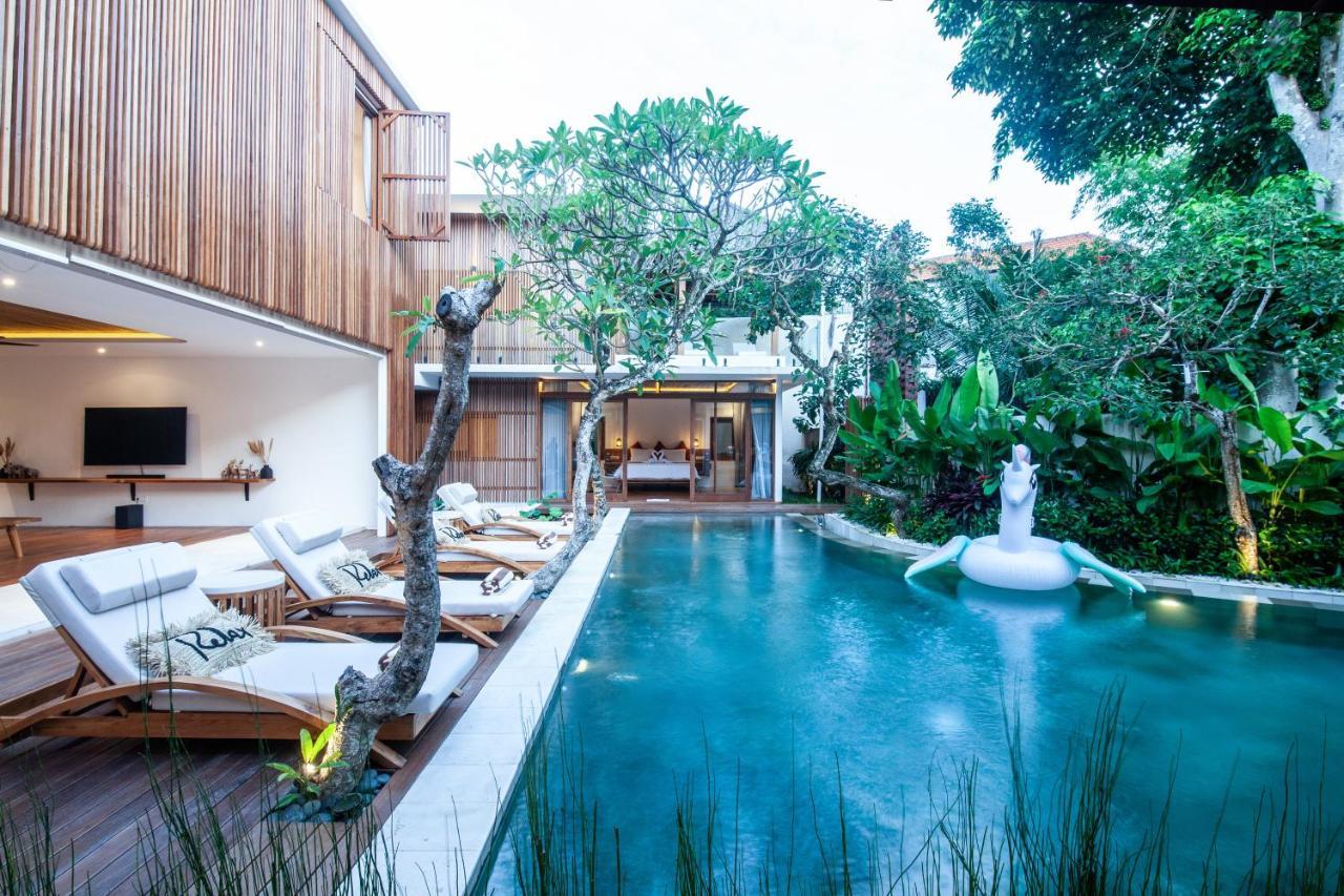 Paya Paya Villa Seminyak Buitenkant foto